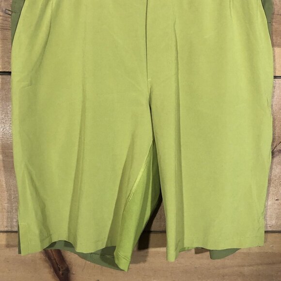 Lululemon 2 Tone Activewear Exercise Running Shorts Mens Size Medium Pockets - Picture 4 of 11